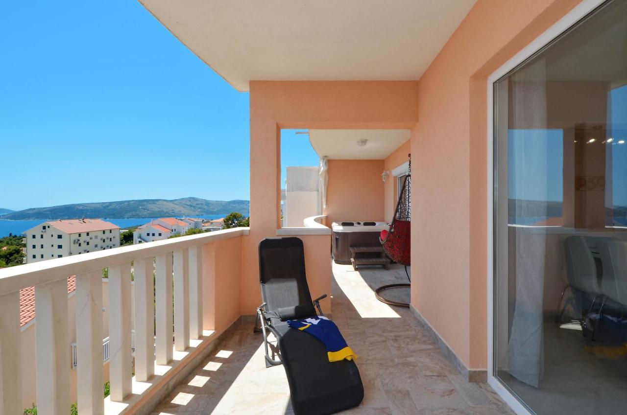 Apartment Elza Trogir Exteriör bild