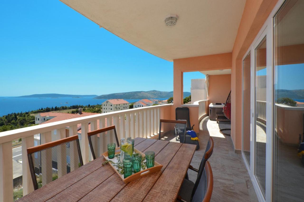 Apartment Elza Trogir Exteriör bild