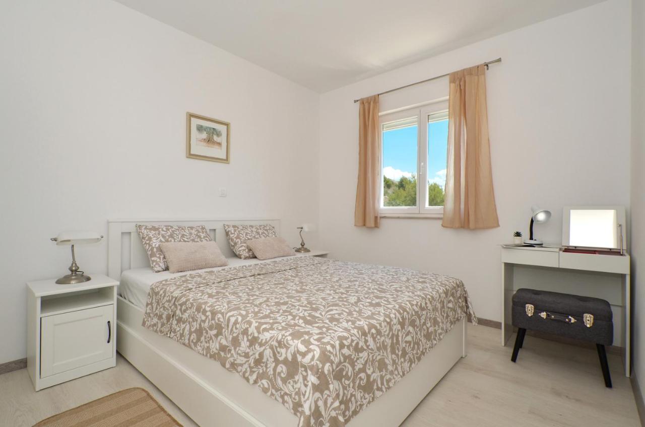 Apartment Elza Trogir Exteriör bild