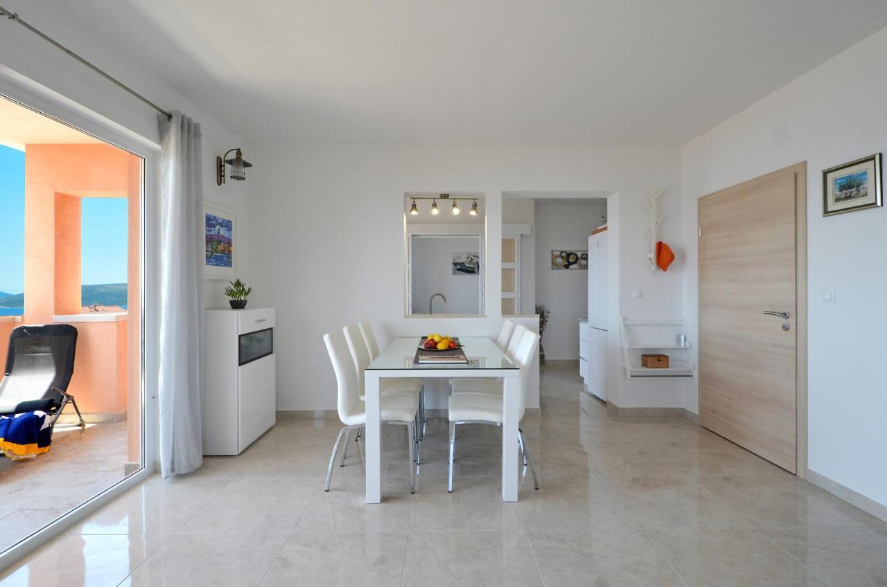 Apartment Elza Trogir Exteriör bild