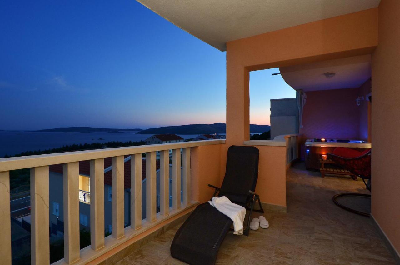 Apartment Elza Trogir Exteriör bild